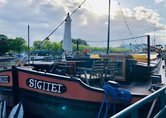 Houseboat Tante Piet